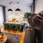 4Br & 2,5Bath Harry Potter Old Town And Great Patio